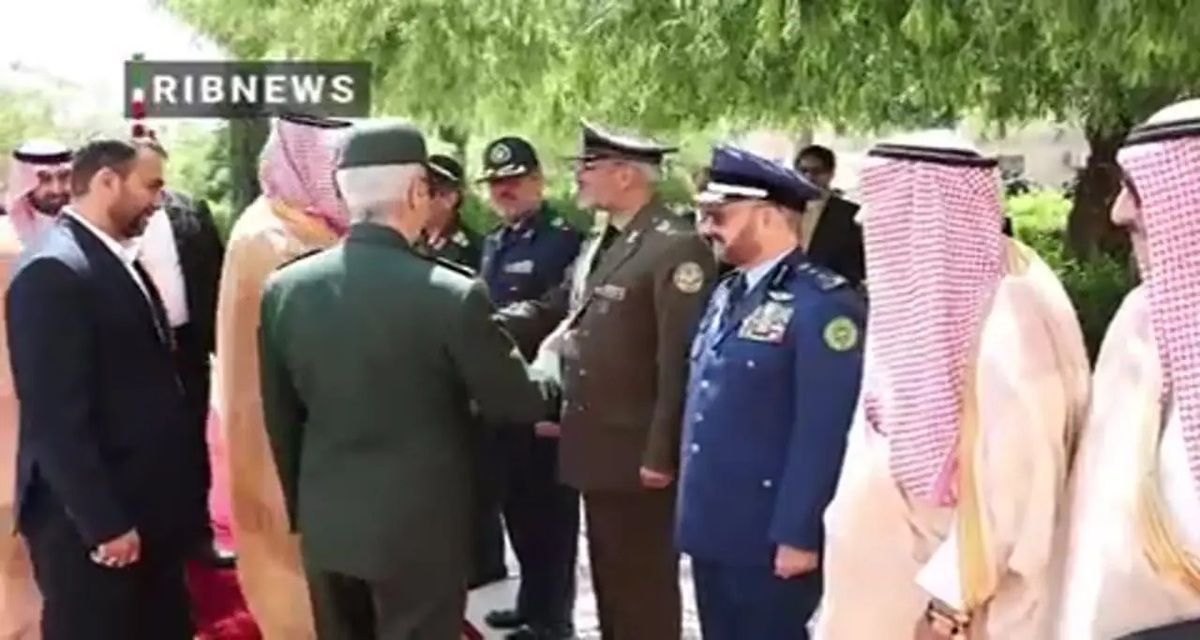 ببینید| استقبال سرلشکر باقری از برادر بن‌سلمان در تهران