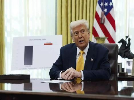 واشنگتنپست: آمریکا نیروهای خود در سوریه را کاهش میدهد واشنگتنپست: آمریکا نیروهای خود در سوریه را کاهش میدهد