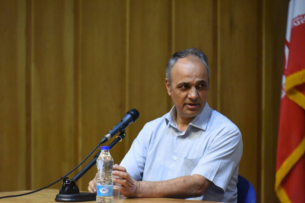 زیدآبادی: هدف ترامپ از مذاکره واداشتن ایران برای پیوستن به نظم منطقه‌ایست | چین و روسیه از آن حمایت می‌کنند