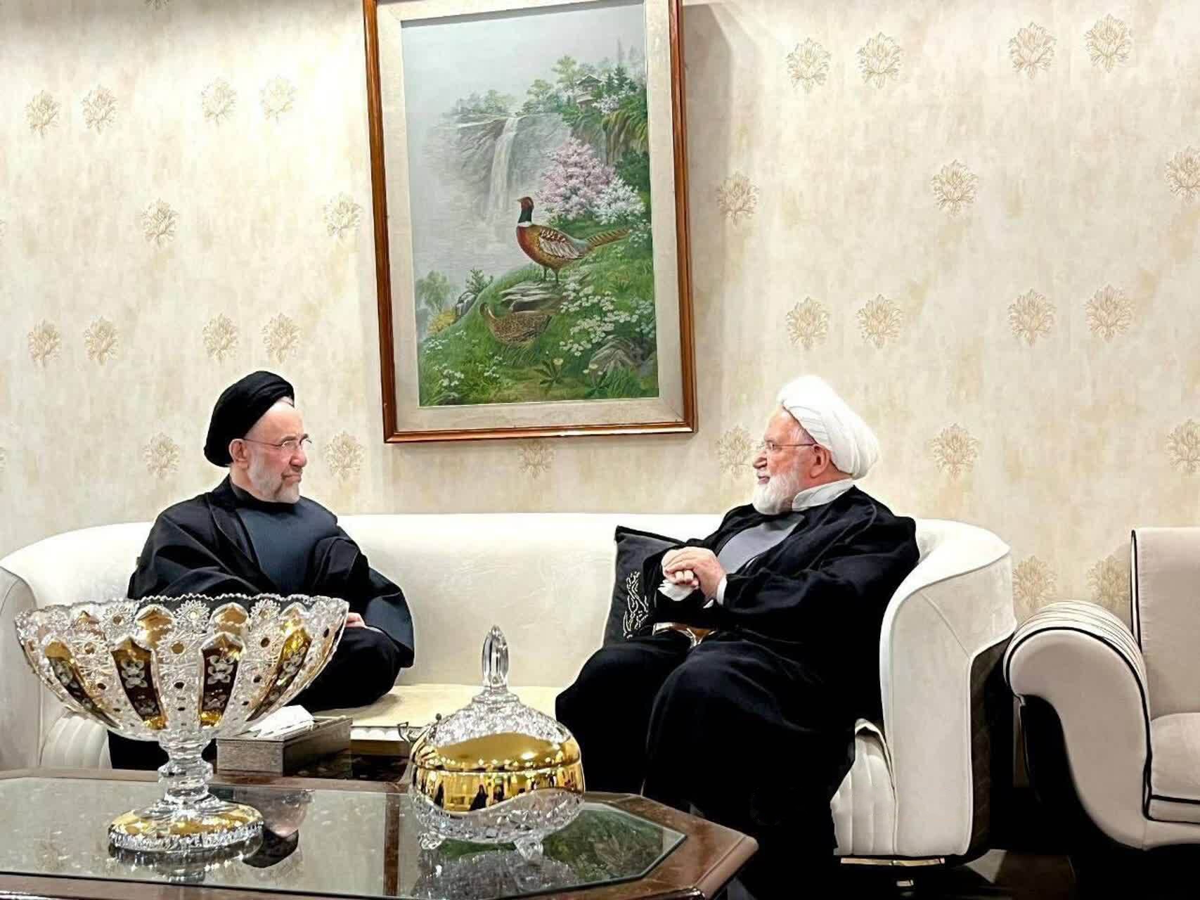 سیدمحمد خاتمی به دیدار مهدی کروبی رفت