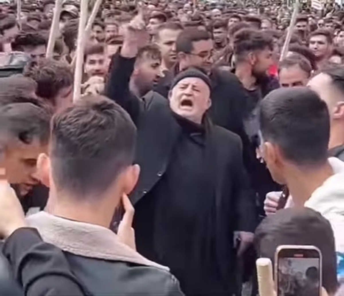 حمایت رسانه‌های ترکیه از تجمعات مشکوک در ارومیه | هاکان فیدان تهدید خود را عملی کرده است؟