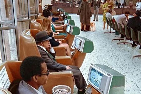 تلویزیون سکه‌ای؛ نگاهی دوباره به یک عکس فراموش‌شده