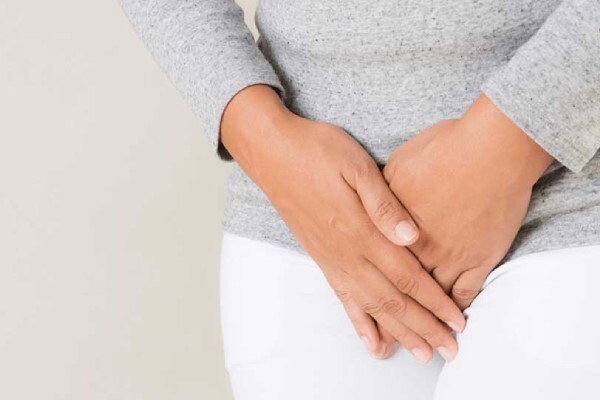 علت سوزش ادرار در زنان چیست؟ درمان سریع سوزش ادرار در زنان علت سوزش ادرار در زنان چیست؟ درمان سریع سوزش ادرار در زنان