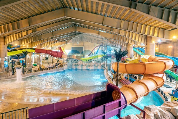 ماجرای شکستن دربهای موجهای آبی مشهد چه بود؟ ماجرای شکستن دربهای موجهای آبی مشهد چه بود؟