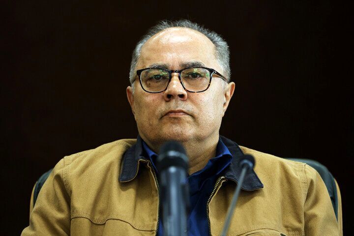 همه چیز درباره شهرام گیت | معاون پرحاشیه پارلمانی می‌رود یا می‌ماند؟