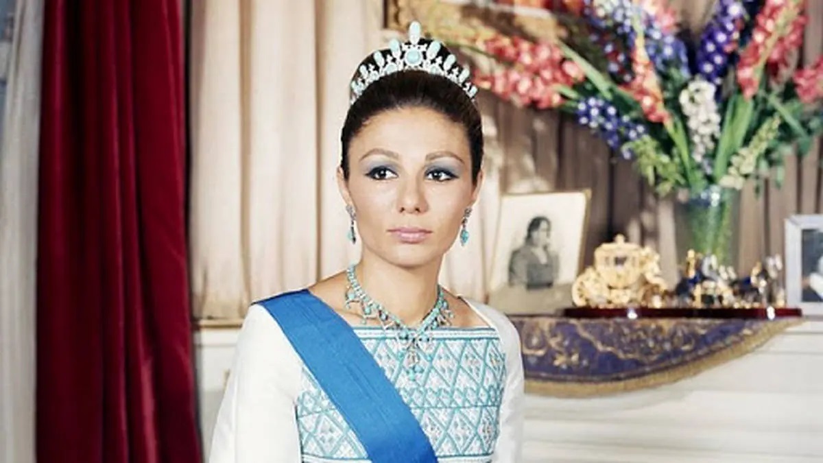 تصاویری از فرح در میان زنان لرستانی؛ سال ۱۳۵۶