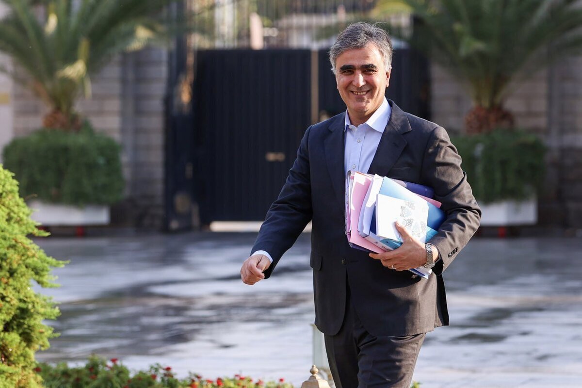 انتصاب محمدرضا فرزین به سمت دستیار ویژه اقتصادی رئیس‌جمهور