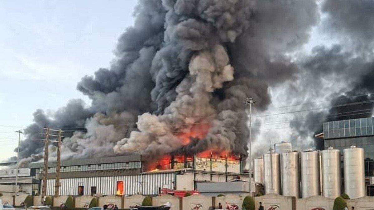 تخلیه یک روستا و بیمارستان نزدیک محل آتش سوزی شرکت آمل