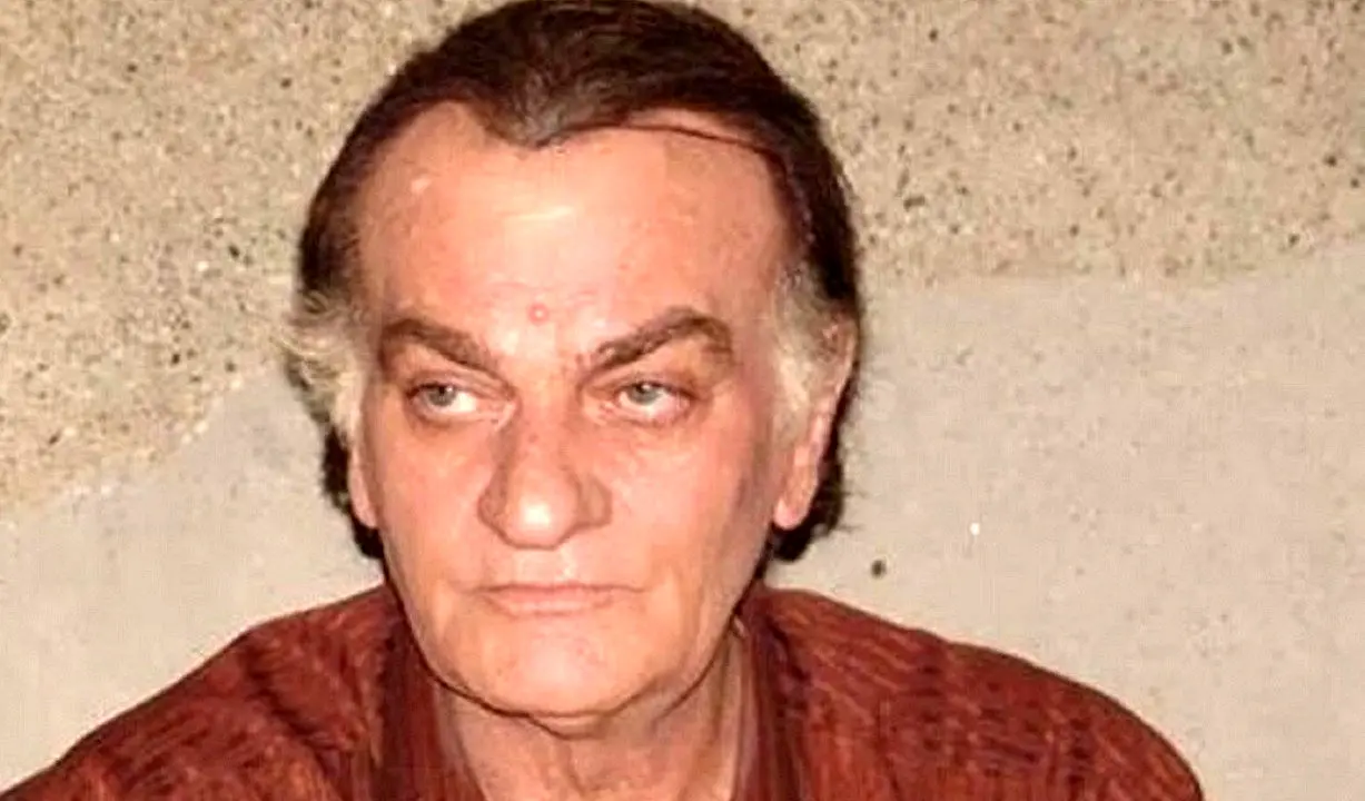 عکس| «فتحعلی اویسی» در ۴۰ سالگی و در کنار پسرش در گیلان؛ سال ۶۴