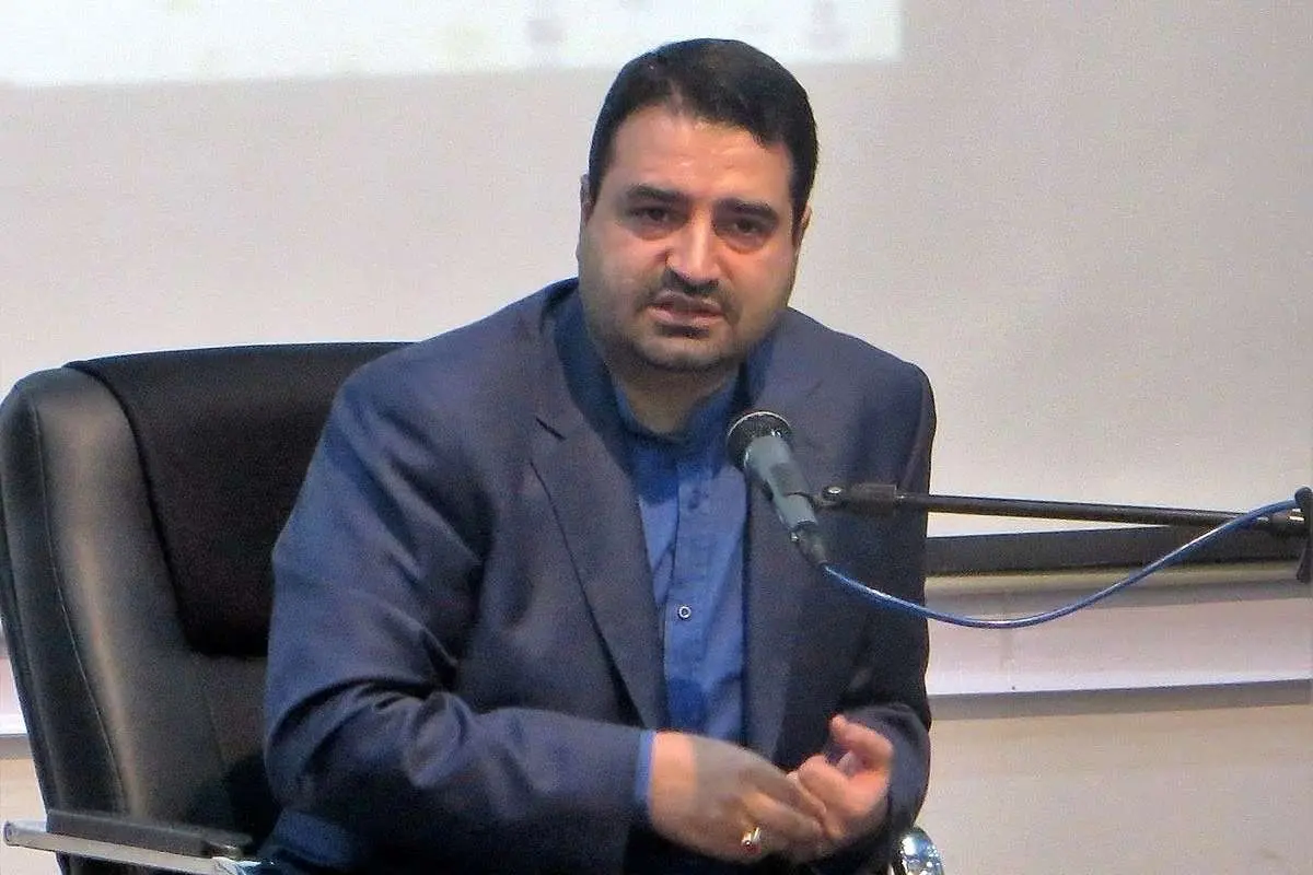 روح‌الله مؤمن‌نسب خواستار قطع اینترنت بین‌المللی شد!