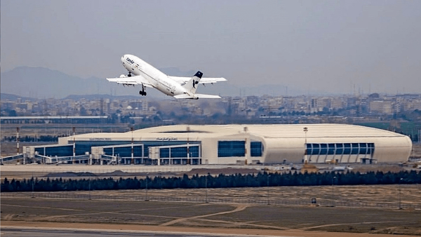 اختلال خدمات فرودگاهی تا ساعات آینده رفع می‌شود | هیچ پروازی به مقصد ایران لغو نشده