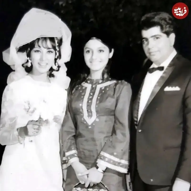 عکس| «گوگوش» در مراسم عروسی پدر و مادر «رزیتا غفاری»؛ دهۀ ۴۰