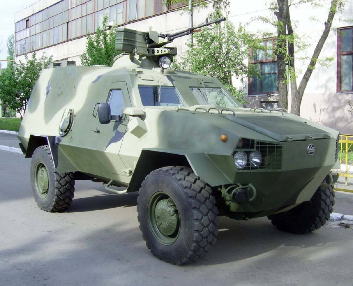 مشخصات نفربر زرهی Dozor-B