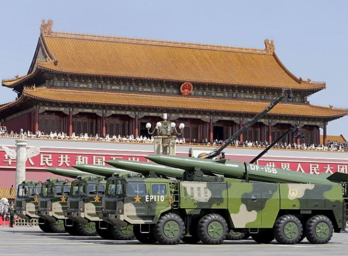 موشک بالستیک DF-۱۵B