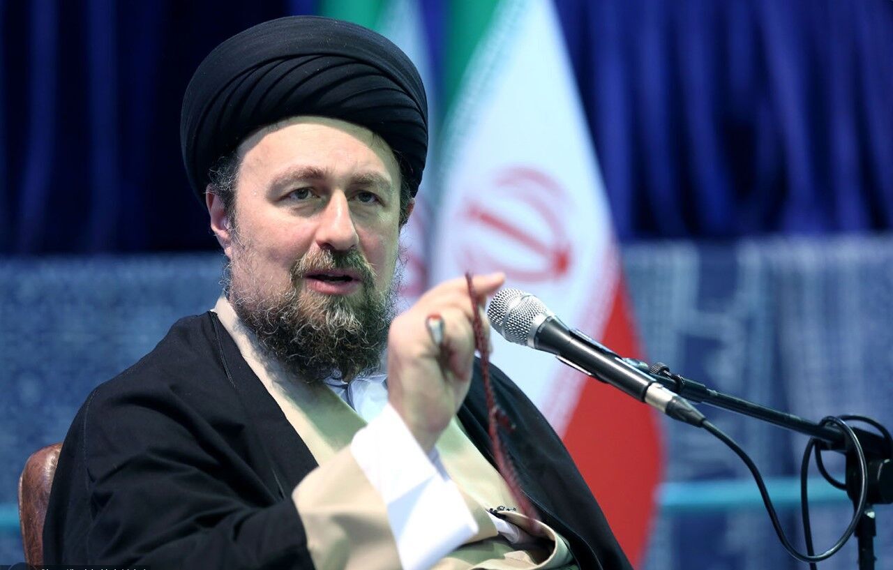 دعوت سید حسن خمینی از مردم برای حضور در راهپیمایی فردا دعوت سید حسن خمینی از مردم برای حضور در راهپیمایی فردا