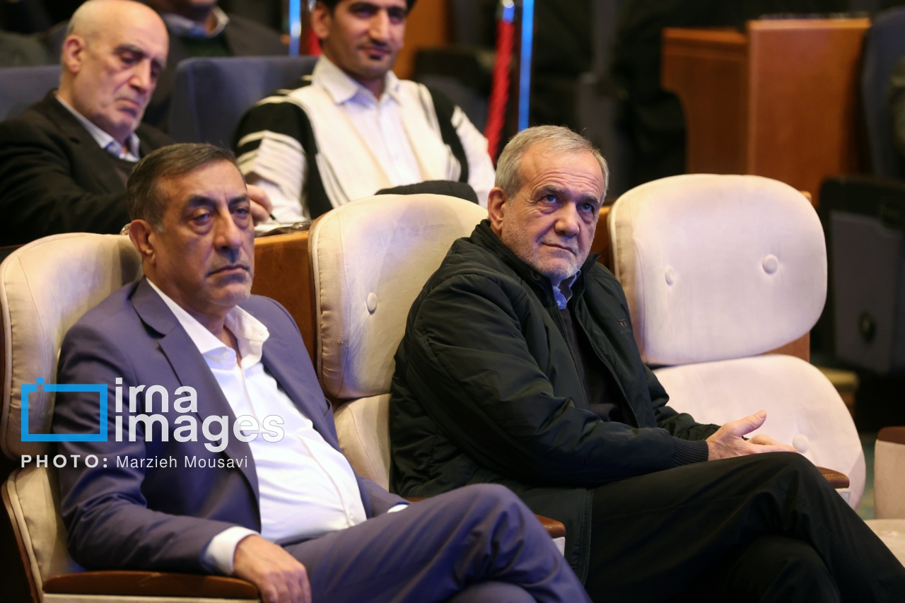 سونامی استعفاء در دولت مسعود| استعفای معاون عارف چندمین نخ تسبیح استعفا شد؟ سونامی استعفاء در دولت مسعود| استعفای معاون عارف چندمین نخ تسبیح استعفا شد؟