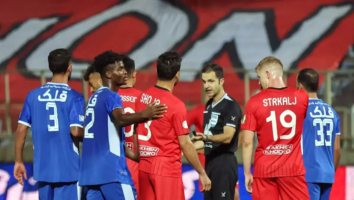 احتمال تعویق ۲۴ ساعته بازی استقلال و تراکتور