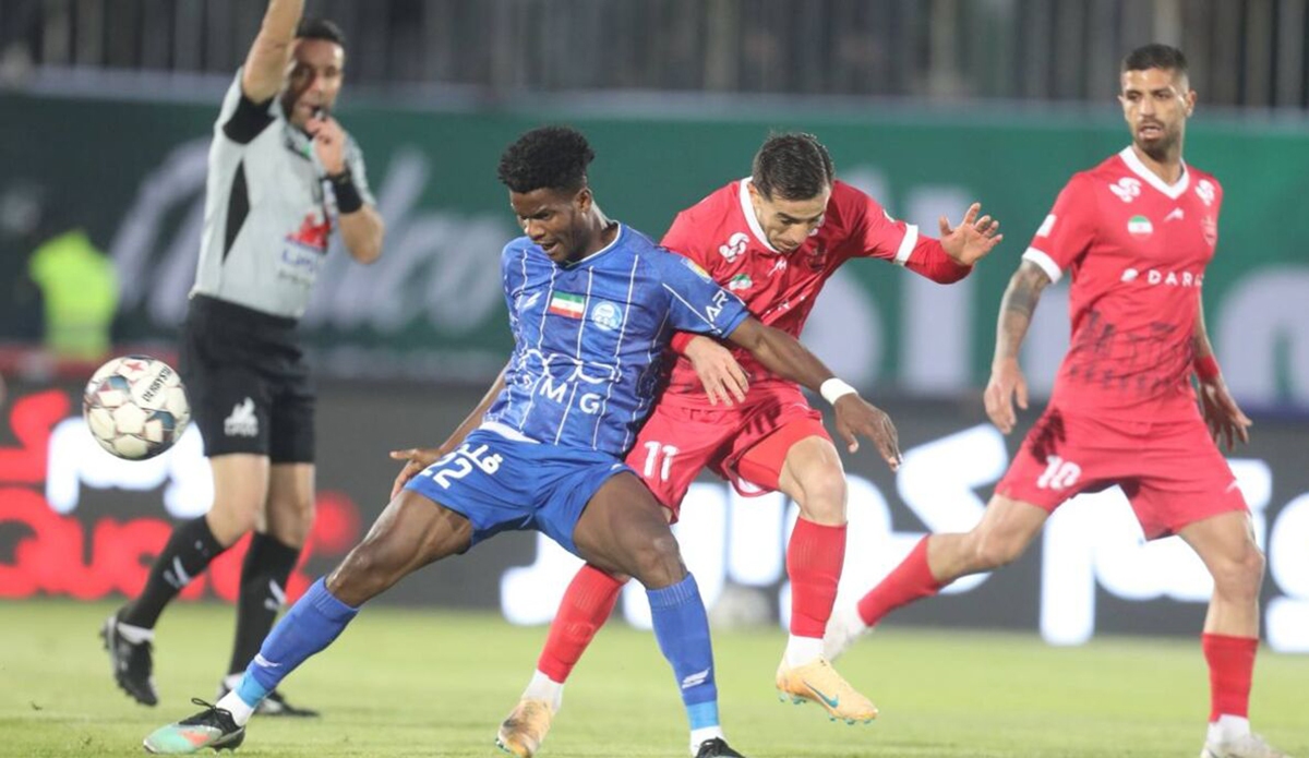 زلزله بزرگ در فوتبال ایران؛ پرسپولیس به‌خاطر ستاره استقلال صدرنشین می‌شود؟