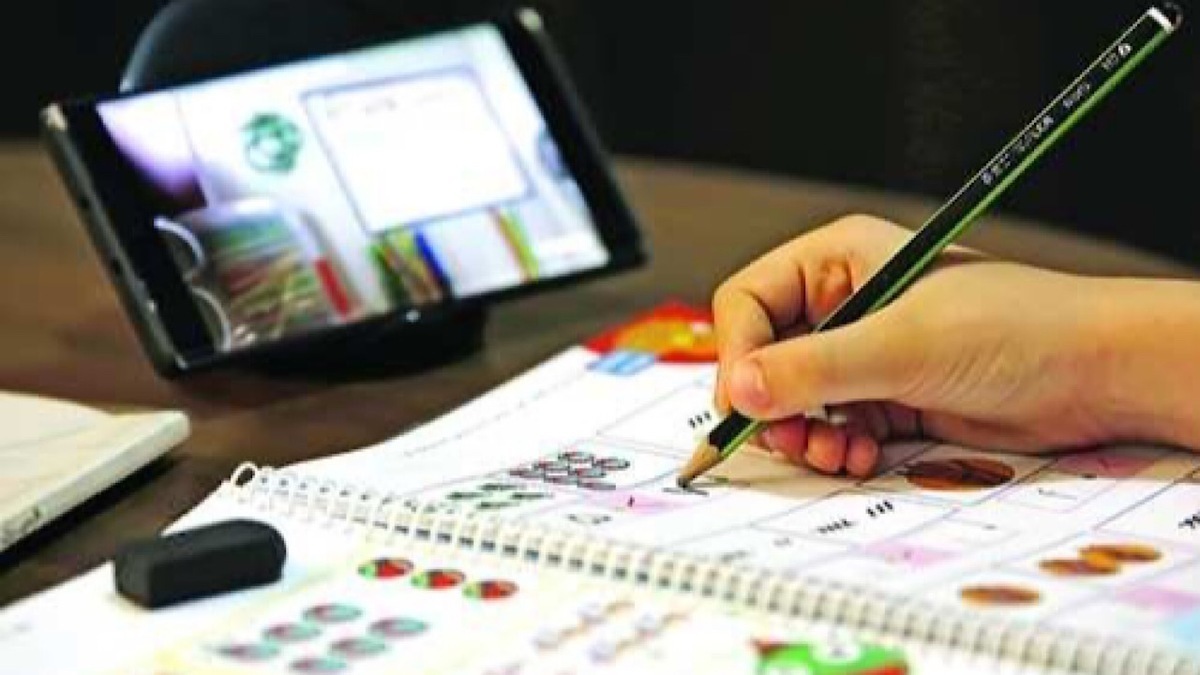 تعلیق آموزش در نبود اینترنت/ دانش‌آموزان سرگردان؛ معلمان نگران