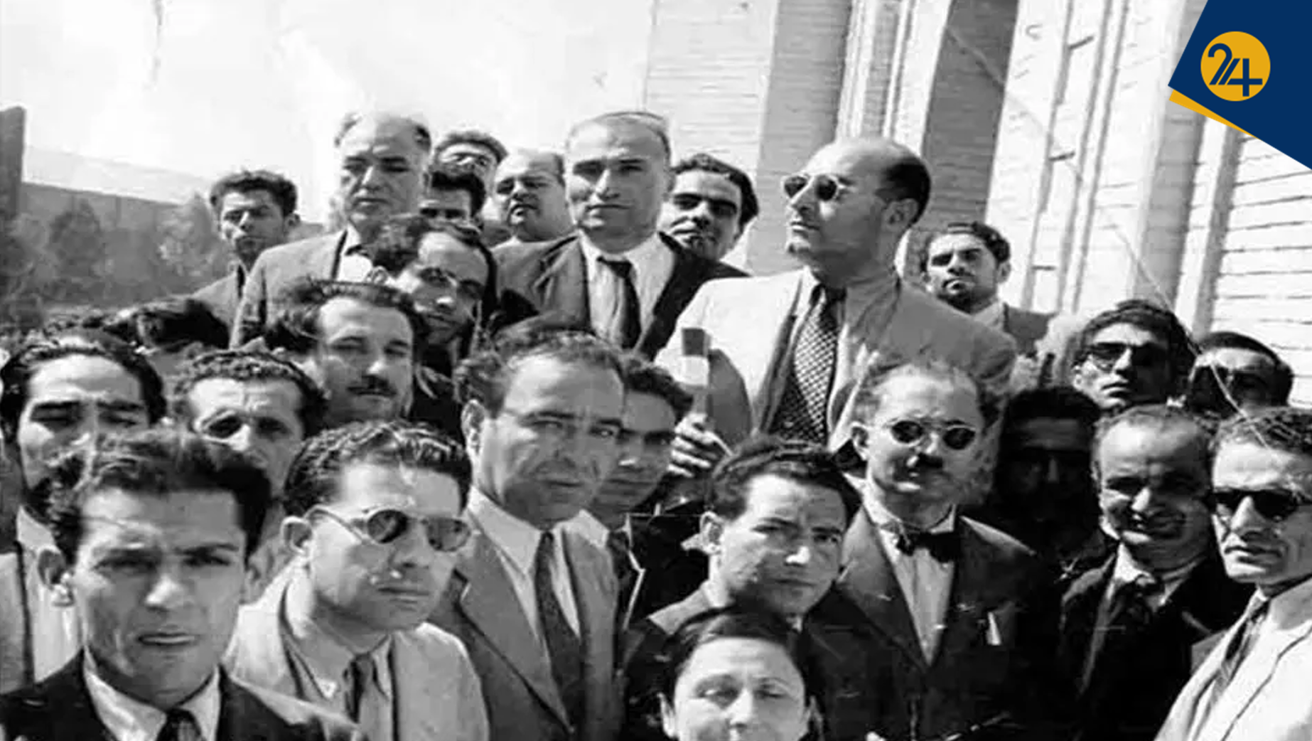 سایه یک جاسوس در تهران و کادوی بریتانیا به دولت هاشمی | روایت فروپاشی حزب توده و معمای کوزیچکین سایه یک جاسوس در تهران و کادوی بریتانیا به دولت هاشمی | روایت فروپاشی حزب توده و معمای کوزیچکین