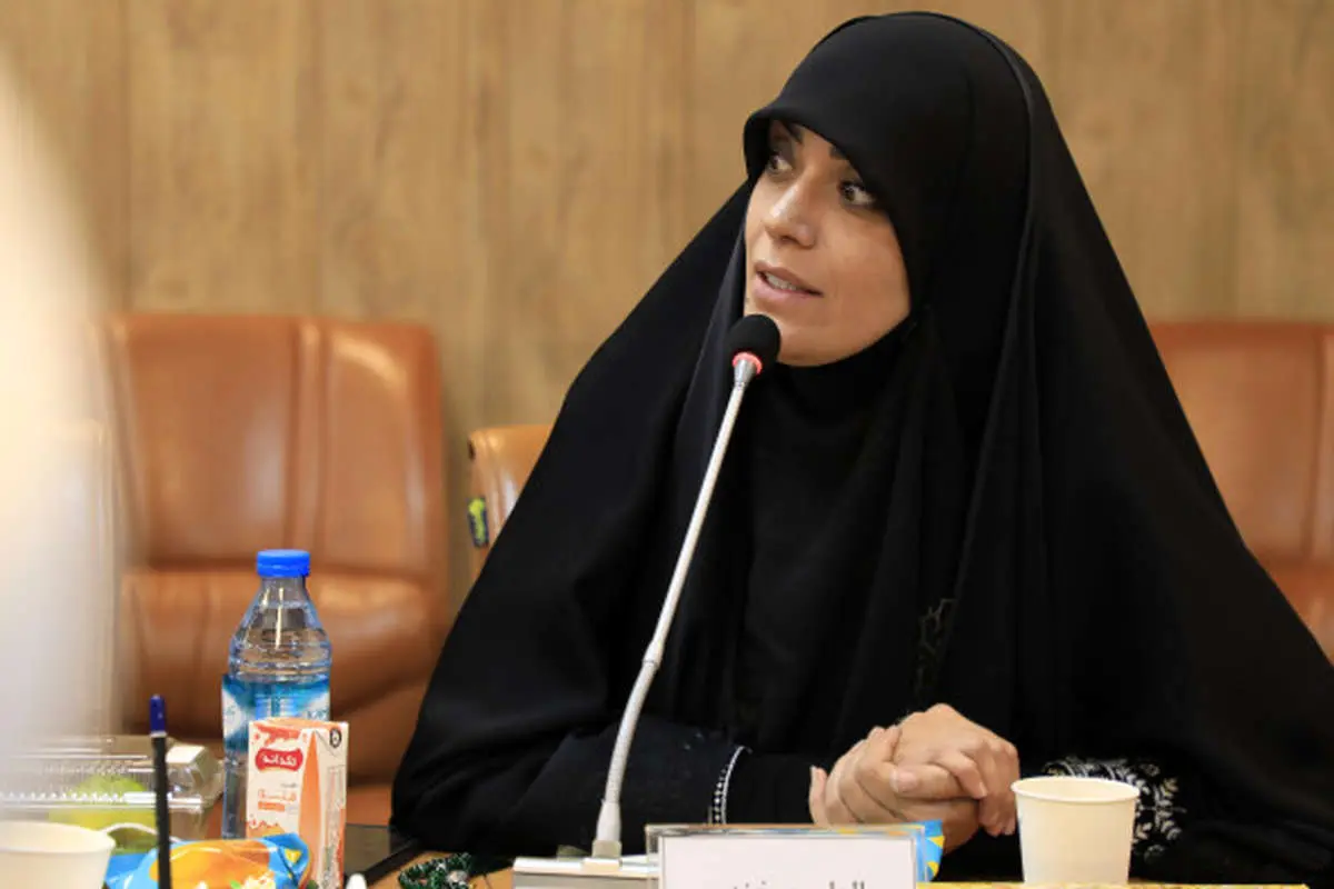 عکسی از الهام چرخنده قبل محجبه شدن و در کنار نصرت وحدت؛ دهه ۹۰