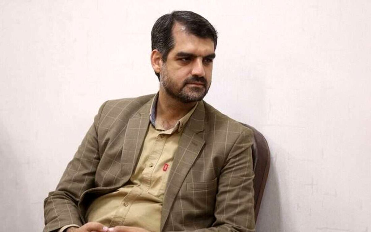 انتقاد رسانه‌های اصولگرا از منان رئیسی: سیاست جای فال‌گیری و رمالی نیست