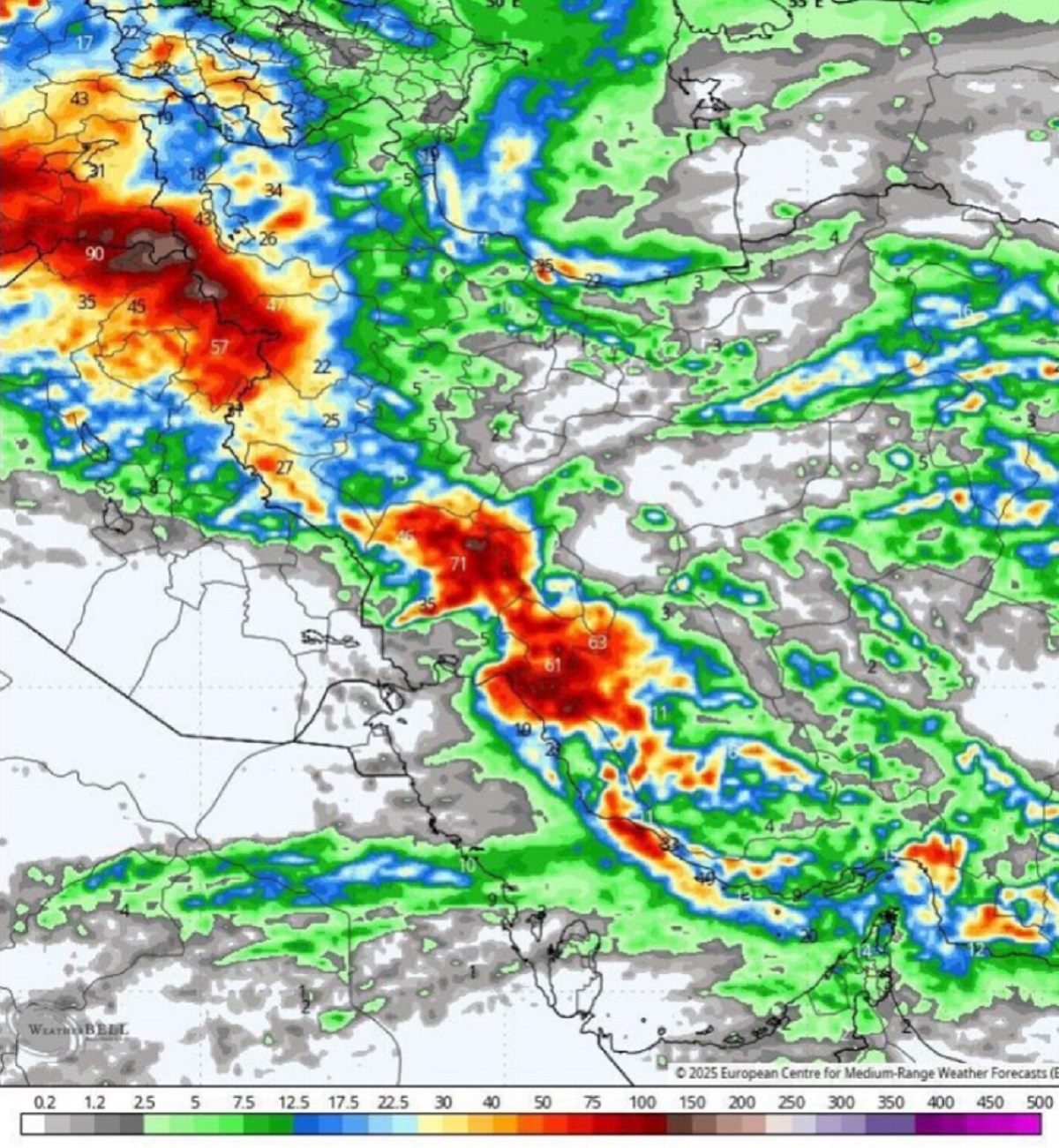 هجوم سامانه بارشی قوی به ایران / بارش برف و باران سنگین و کم سابقه در راه است
