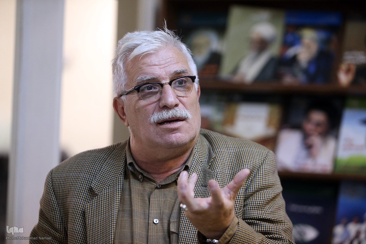 ببینید| علیرضا یونچی، تولیدکننده: همین که جلوی دوربین شما گفتم وزیر صمت کارخانه‌ام را تعطیل کرده از وزارت صمت با من تماس گرفتند و تهدیدم کردند