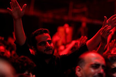 ببینید| روضه خوانی به زبان انگلیسی در شبکه سحر صدا و سیما