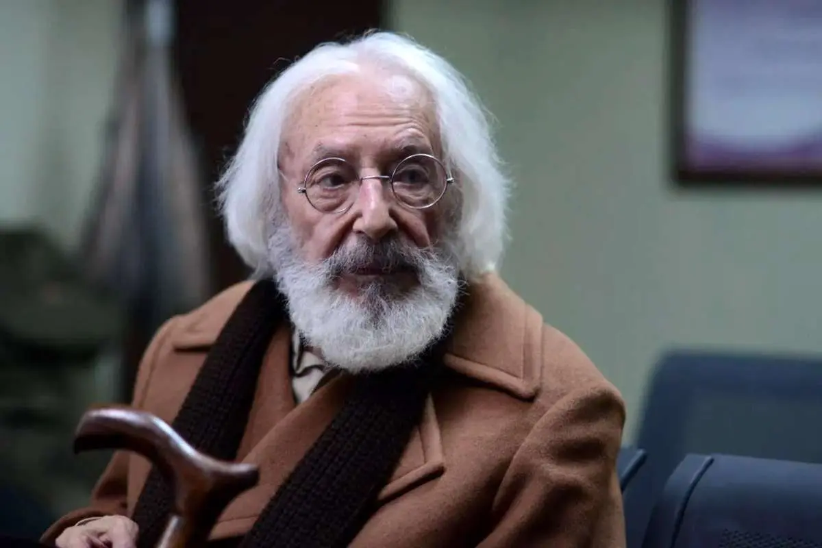 چرا جمشید مشایخی از حکومت کره شمالی جایزه گرفت؟ + عکس چرا جمشید مشایخی از حکومت کره شمالی جایزه گرفت؟ + عکس