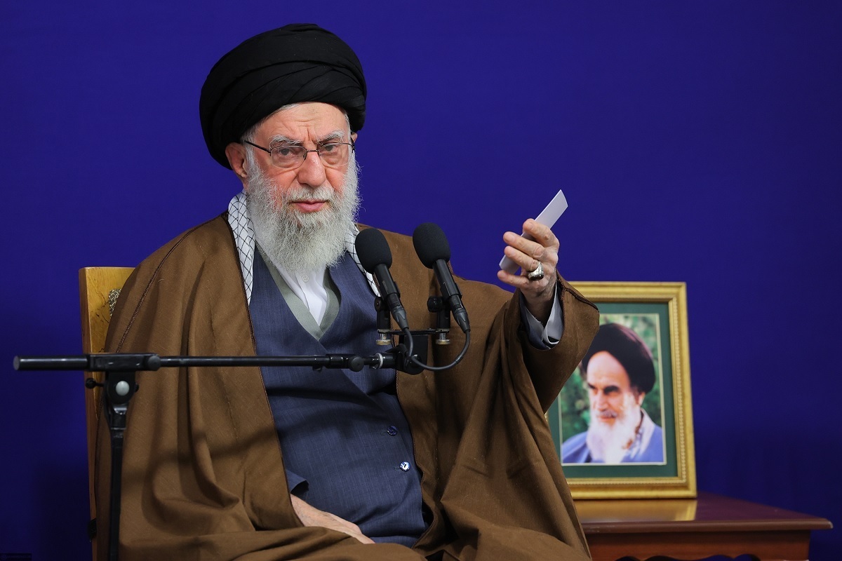 رهبر انقلاب