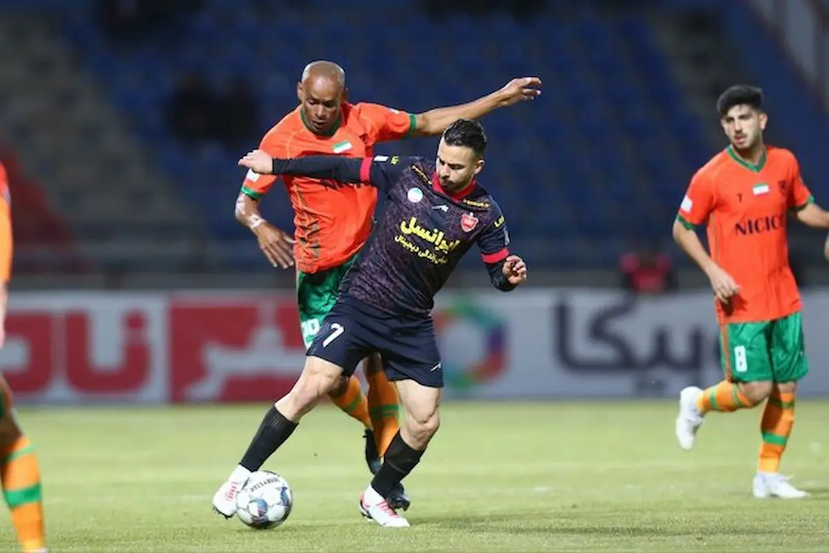 ببینید| صحنه مشکوک در محوطه جریمه پرسپولیس؛ پنالتی مس سوخت؟