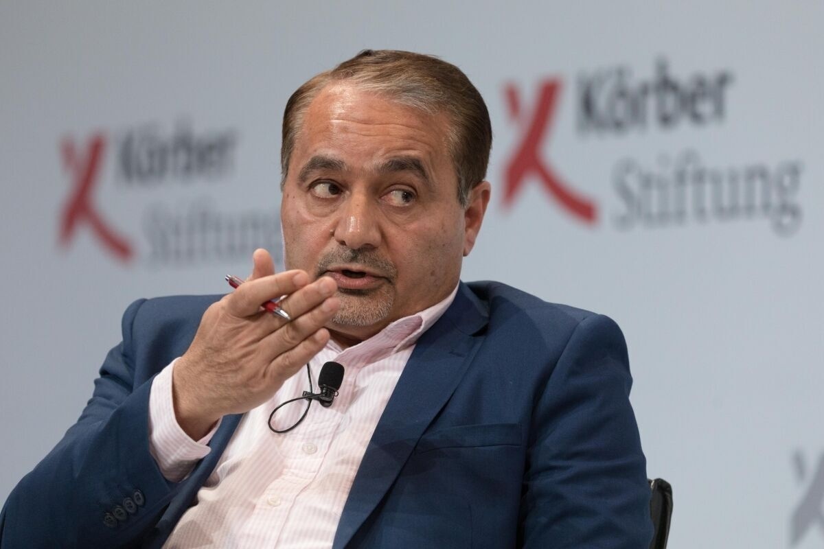 یادداشت سید حسین موسویان در واکنش به اظهارات عراقچی | تحریم نکبت است