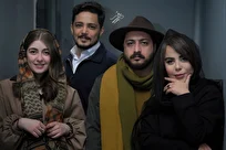 عکس| عرفان ابراهیمی، محید نوروزی، الیکا ناصری و الهام اخوان در پشت صحنه نمایش جشن