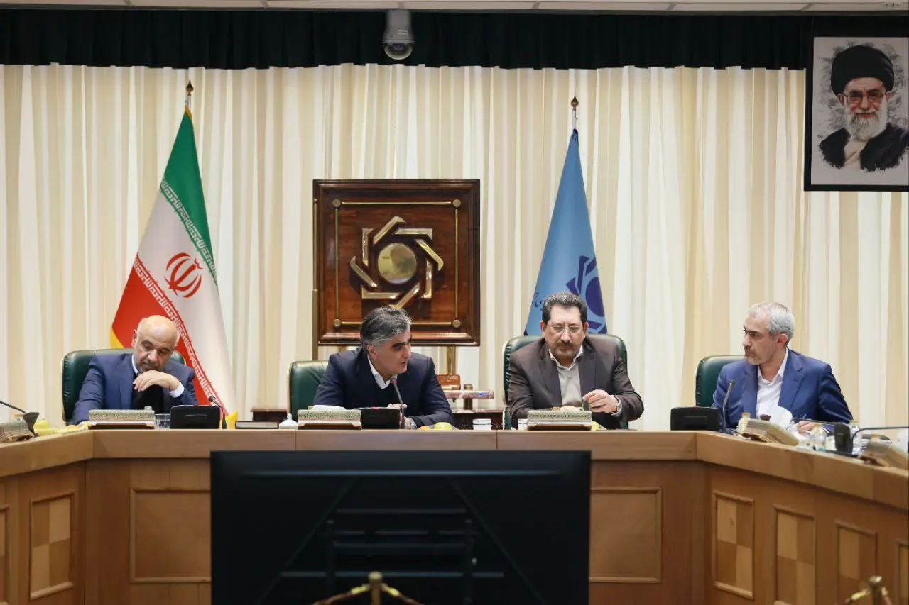 جلسه فوری دولت درباره دلار با حضور فرزین برگزار شد +عکس