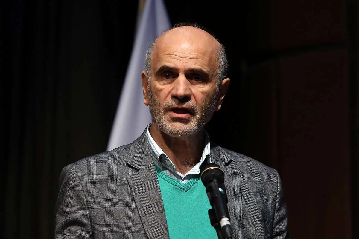 ۷۰ درصد ایرانیان نیازمند حمایت معیشتی هستند| ۹۰ درصد اعتبارات بانکی نصیب ۶ درصد سپردهگذاران ۷۰ درصد ایرانیان نیازمند حمایت معیشتی هستند| ۹۰ درصد اعتبارات بانکی نصیب ۶ درصد سپردهگذاران