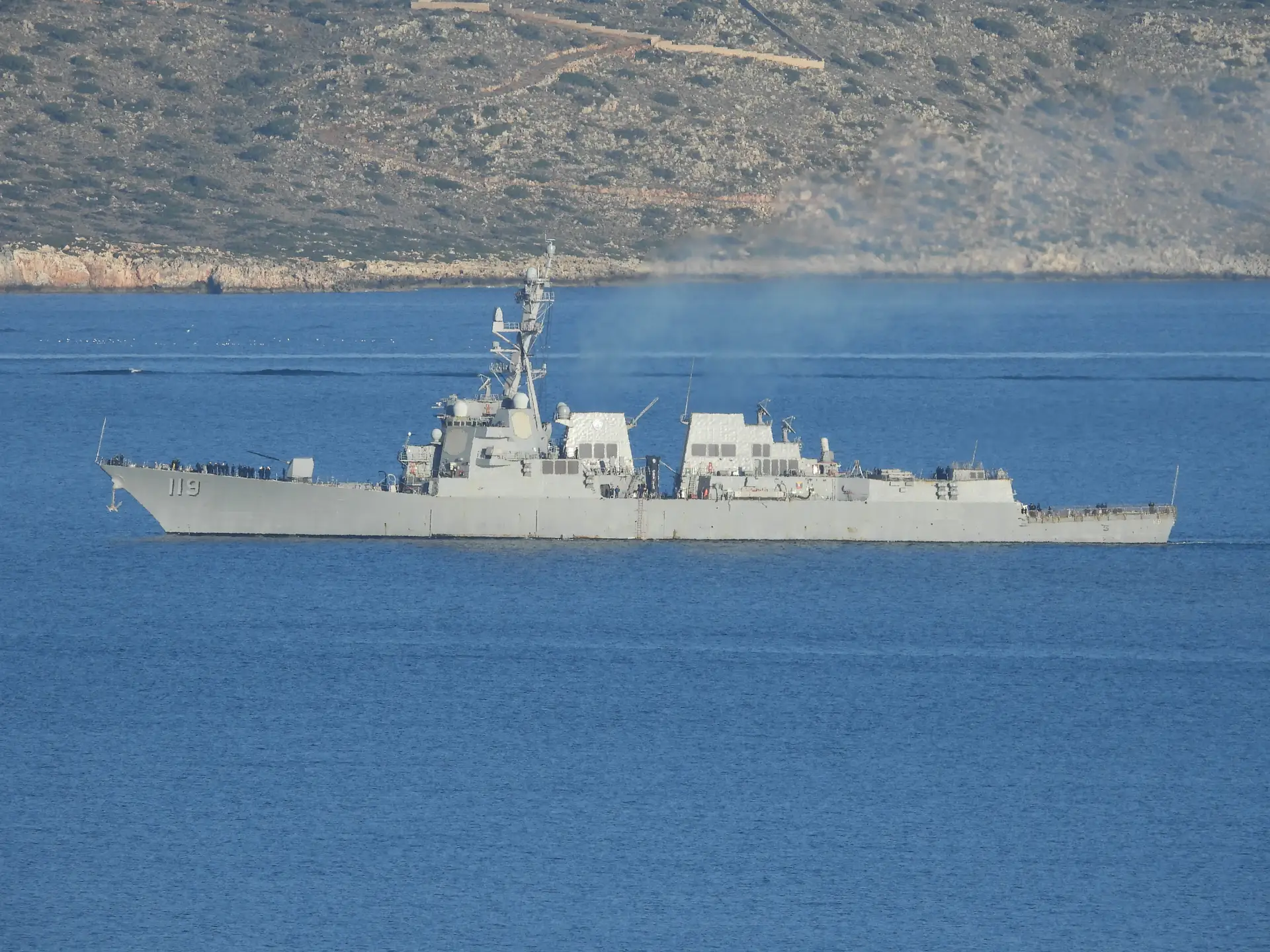 ناوشکن موشکانداز «دلبرت دی. بلک» ناوشکن موشکانداز «دلبرت دی. بلک»