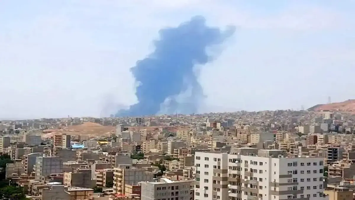 تسنیم: علت دود غلیظ در آسمان قم سوزاندن ضایعات بود