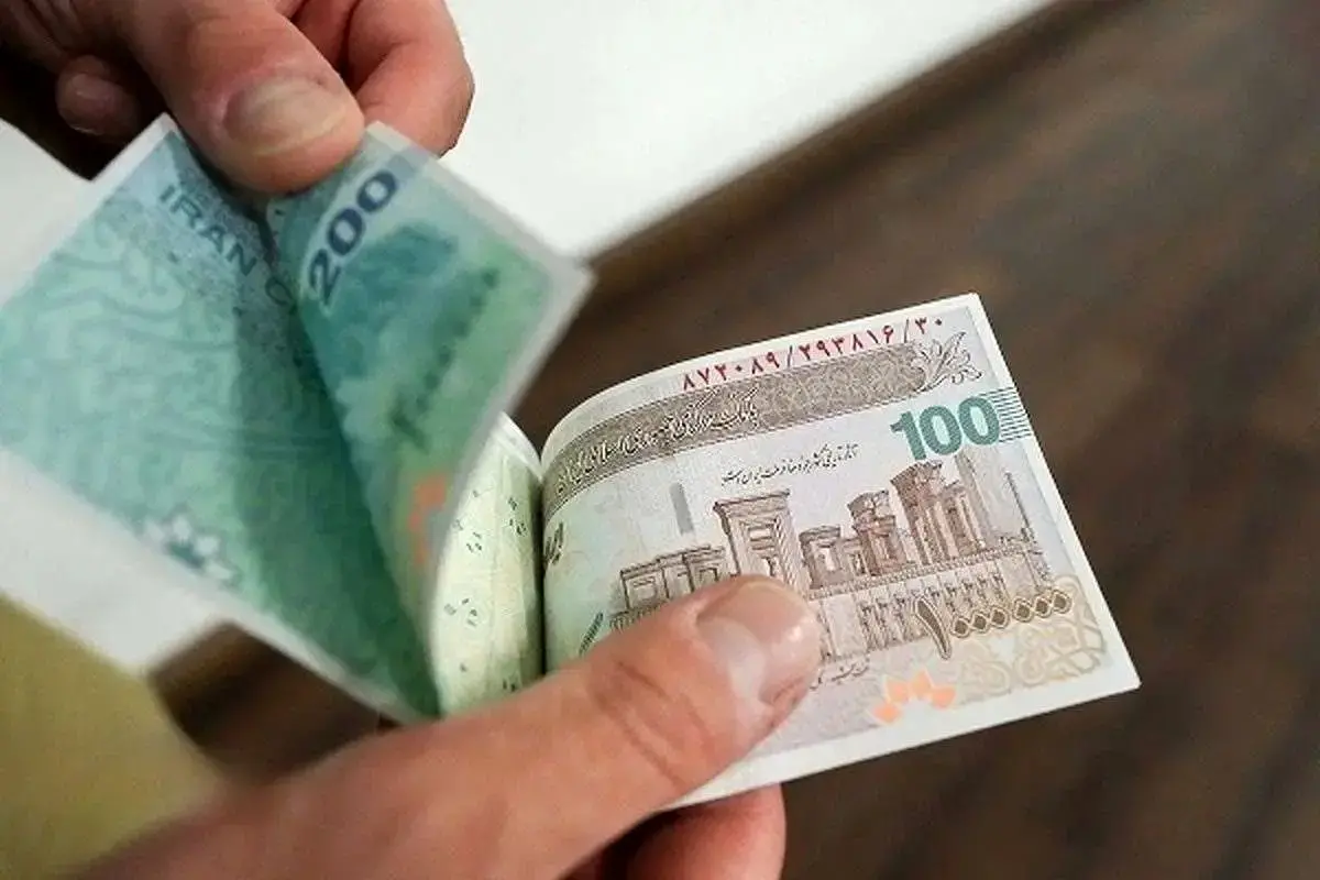 چرا بانکها پول نقد نمیدهند؟ پول نقد