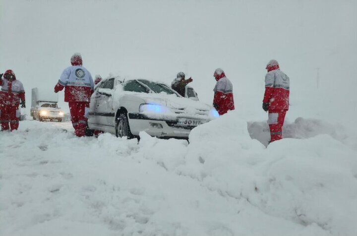 ورود سامانه بارشی به کشور؛ آماده‌باش کامل تیم‌های واکنش سریع