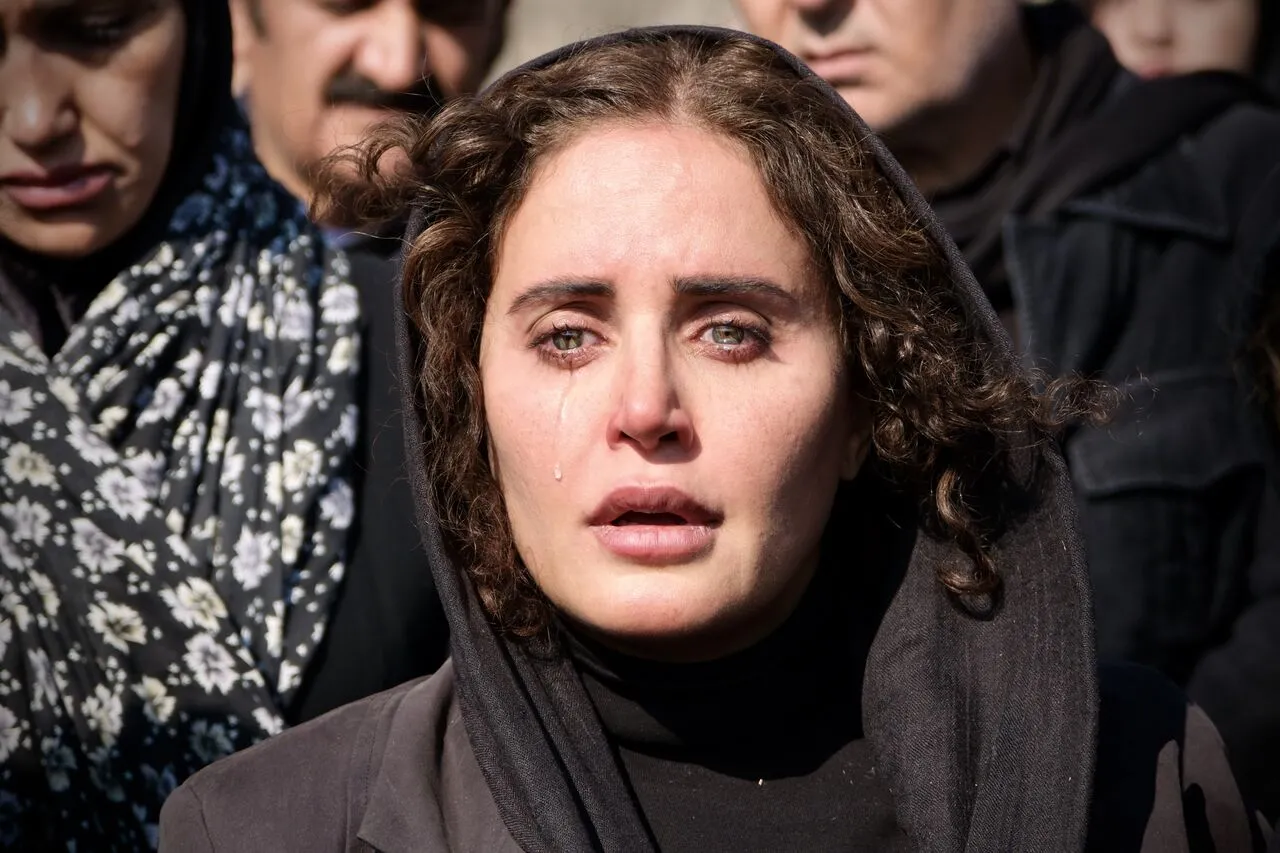 رسانه سپاه: الناز شاکردوست «آمارسازی» کرده است، با او برخورد کنید!