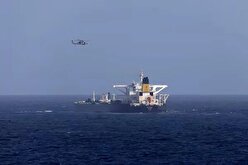 ببینید| اولین تصاویر از لحظه توقیف یک نفتکش توسط پنتاگون در اقیانوس هند