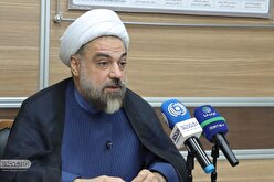 ببینید| عضو هیات مدیره بانک سپه: حتی اگر هسته‌ای و موشکی را بدهیم، آمریکایی‌ها دست از دشمنی بر نمی‌دارند