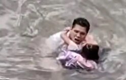 ببینید| نجات معجزه آسای مادر و کودک چینی پس از سقوط به رودخانه نیمه یخ بسته