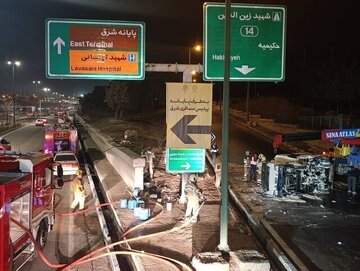 واژگونی کامیونت حامل بنزین