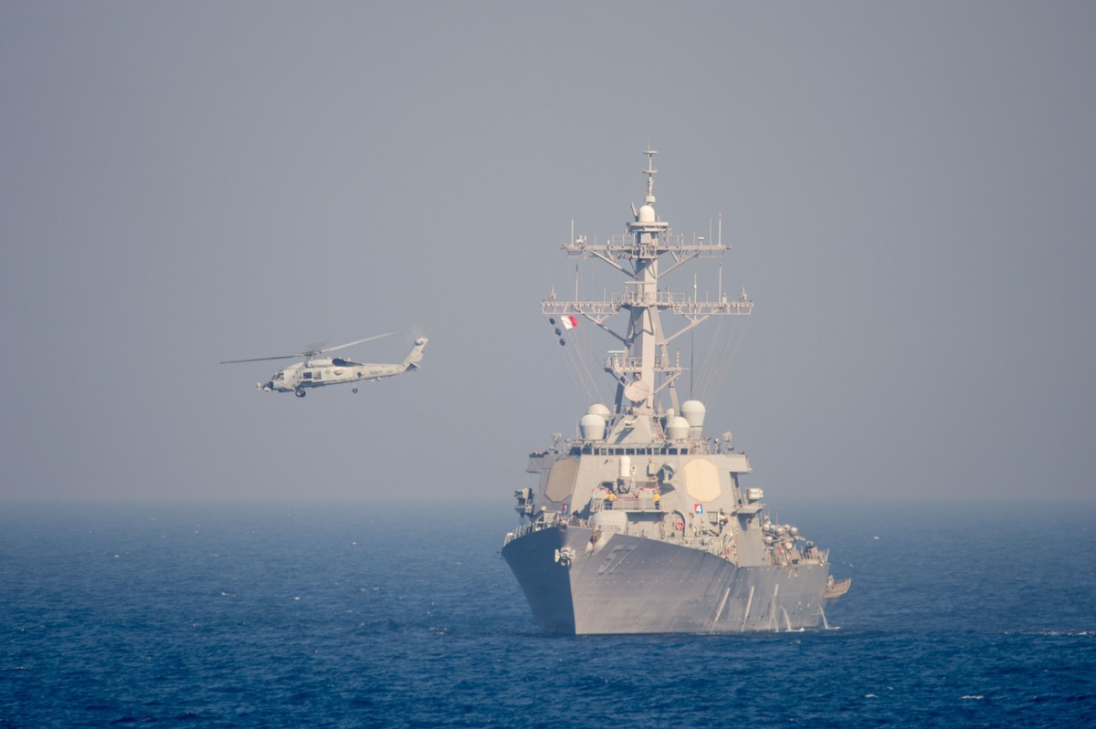 مشخصات یواس‌اس میتسچر | ناوشکنی که همراه با ناوگروه ضربت آبراهام لینکن در خلیج فارس مستقر شده است