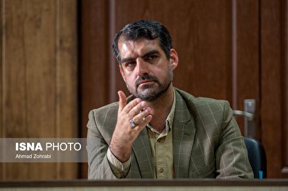 انتقاد نماینده قم از صداوسیما به خاطر سانسور زنان چادری| این روز‌ها همه از تلویزیون ناراضی هستند، شما چطور؟