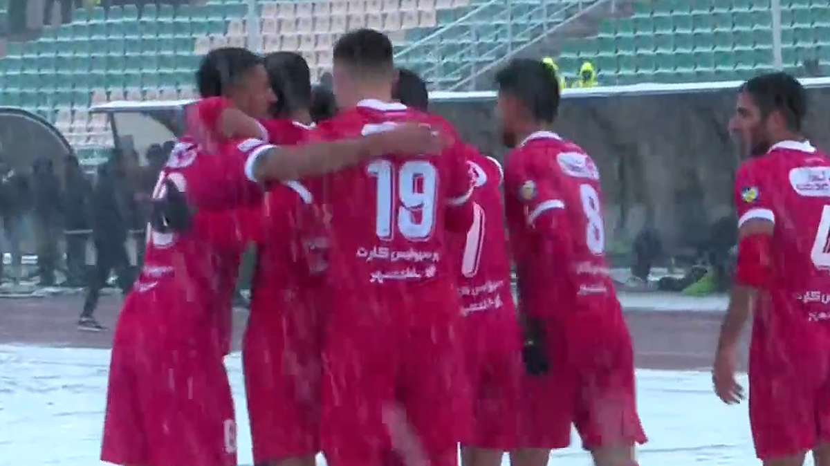 ببینید| گل تماشایی اورونوف به سپاهان در دقیقه ۵۳