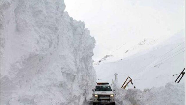 مفقود شدن ۳ نفر بر اثر ریزش بهمن در همدان| تیمهای عملیاتی هلالاحمر در حال جستوجو مفقود شدن ۳ نفر بر اثر ریزش بهمن در همدان