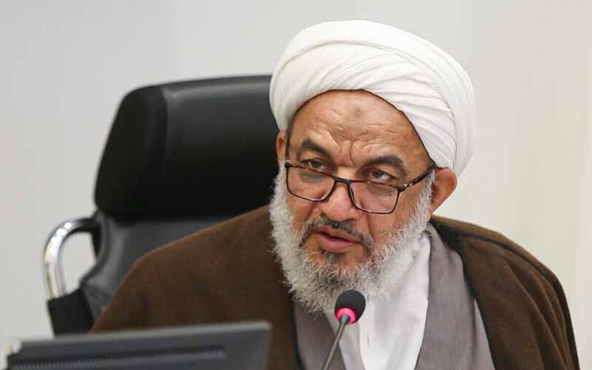 آقاتهرانی: قانون حجاب باید اجرا شود